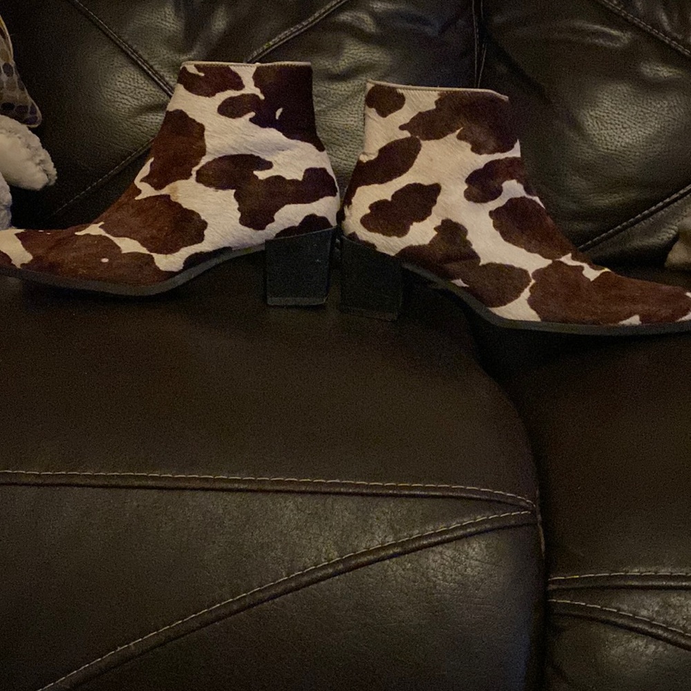 Pony Hair Cow Print  Boots. Worn like 3 Times. Like New.